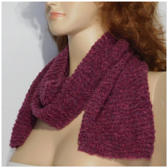 Scarf, multiple wrap around styles. Knit, soft - Picture 4 of 8